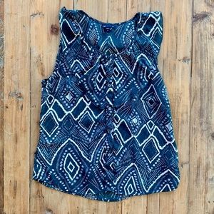 Gap sheer button down tank top